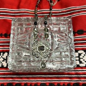 Avon silver plated ornate crystal silver floral necklace dangle